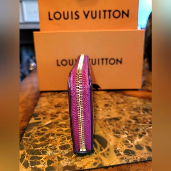 Louis Vuitton Vernis Clemence long zip around wallet - Picture 4 of 11